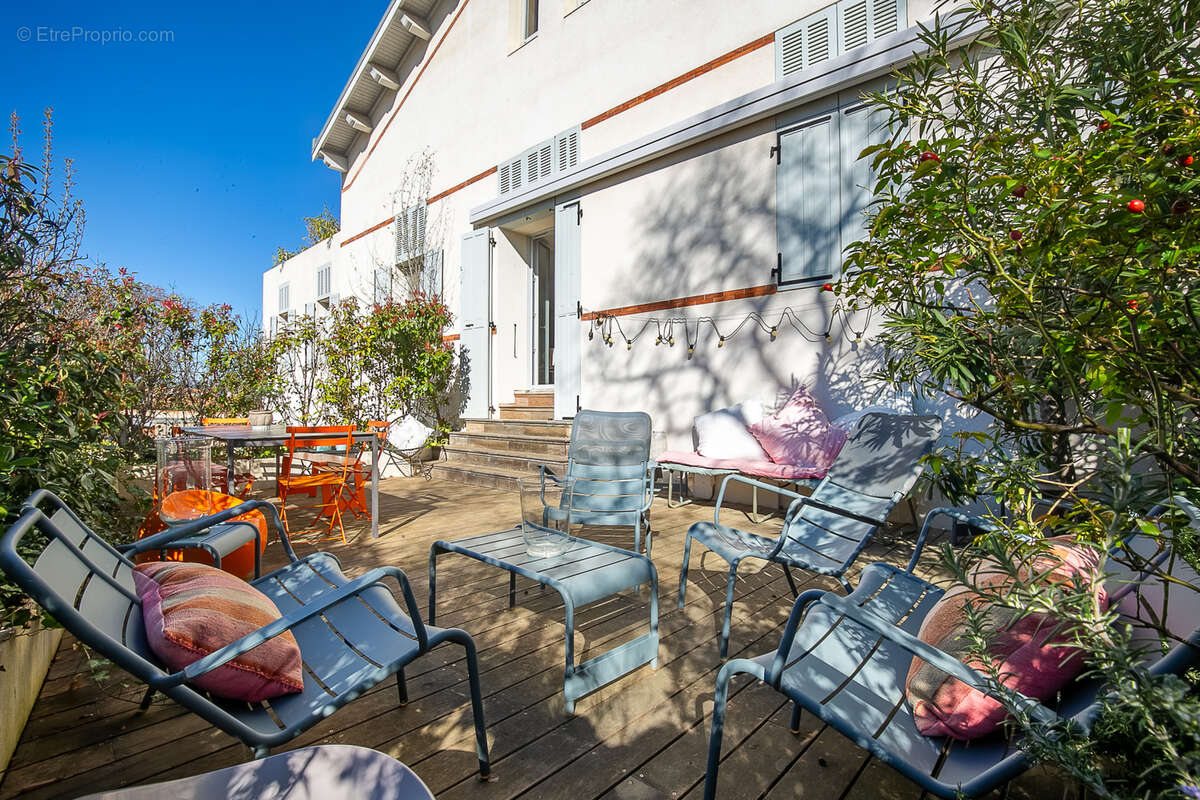 Appartement à MARSEILLE-8E