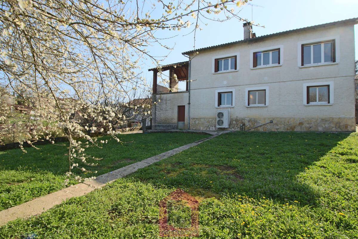 Maison à PUY-L'EVEQUE