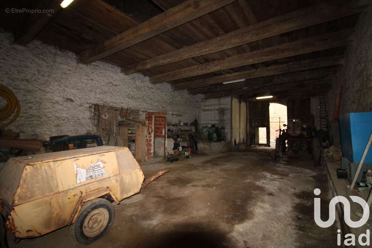 Photo 7