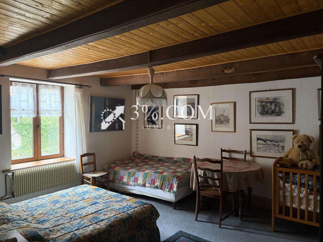 Ferme de village 196 m2 VIMENIL - photo 13