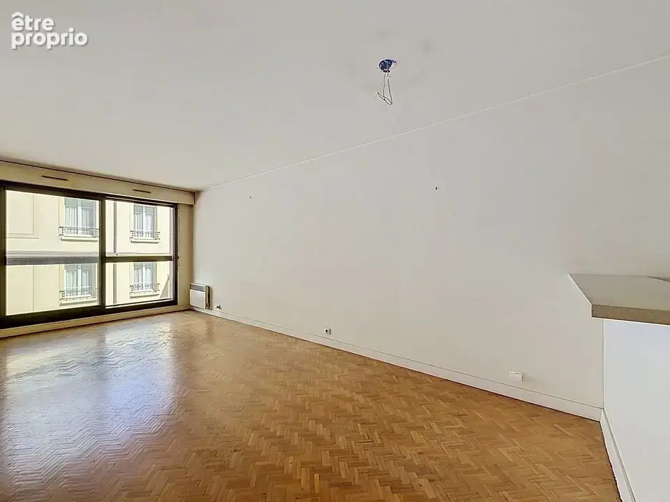 Levallois-perret – 2 pièces  – cœur de ville – cave & parking - balcon - photo 2