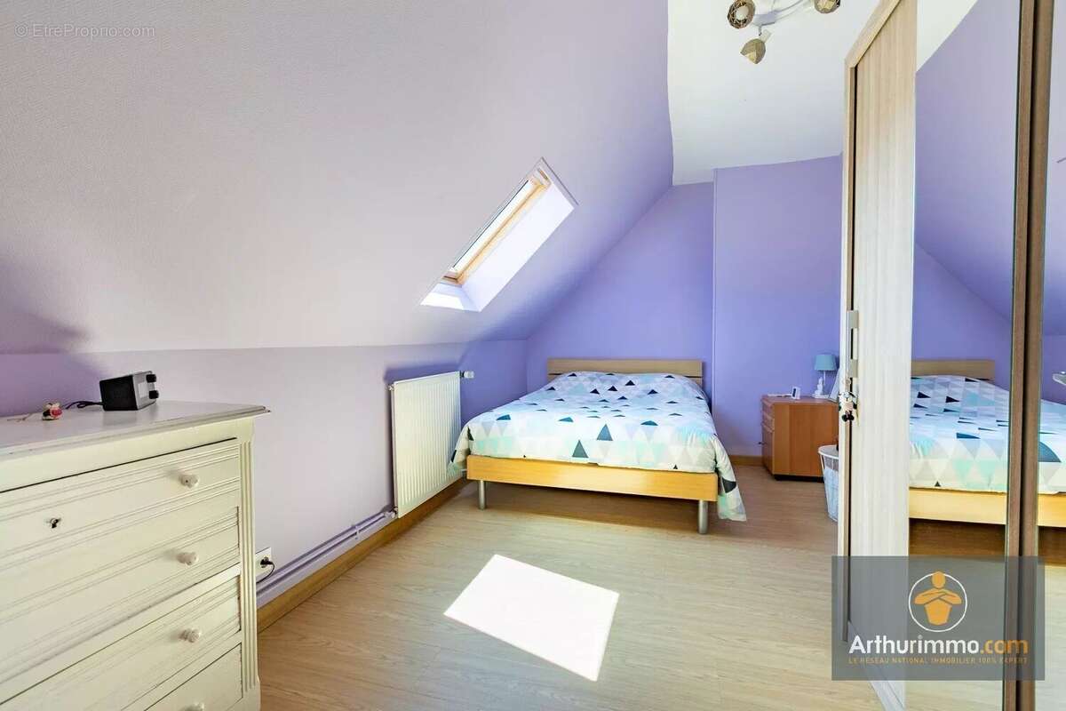 Maison à TRACY-LE-VAL