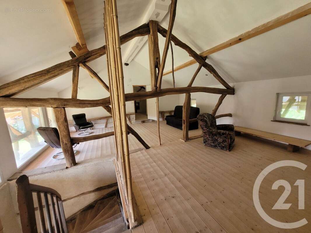 Maison 431 m² à Montpont-En-Bresse  - photo 17