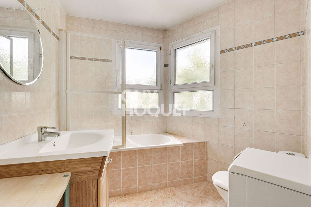 Appartement à MONTROUGE