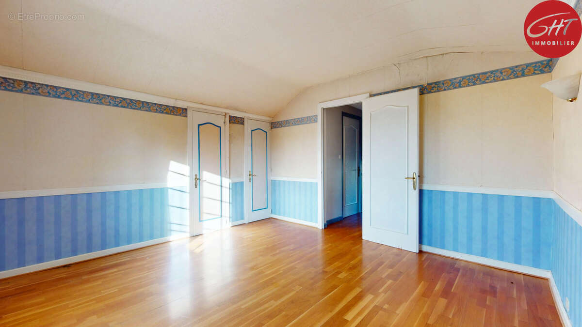 Maison à NAVENNE