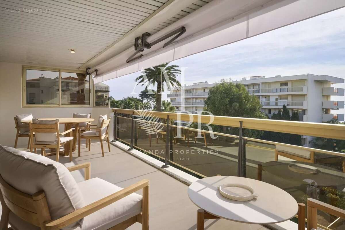 Appartement à CANNES