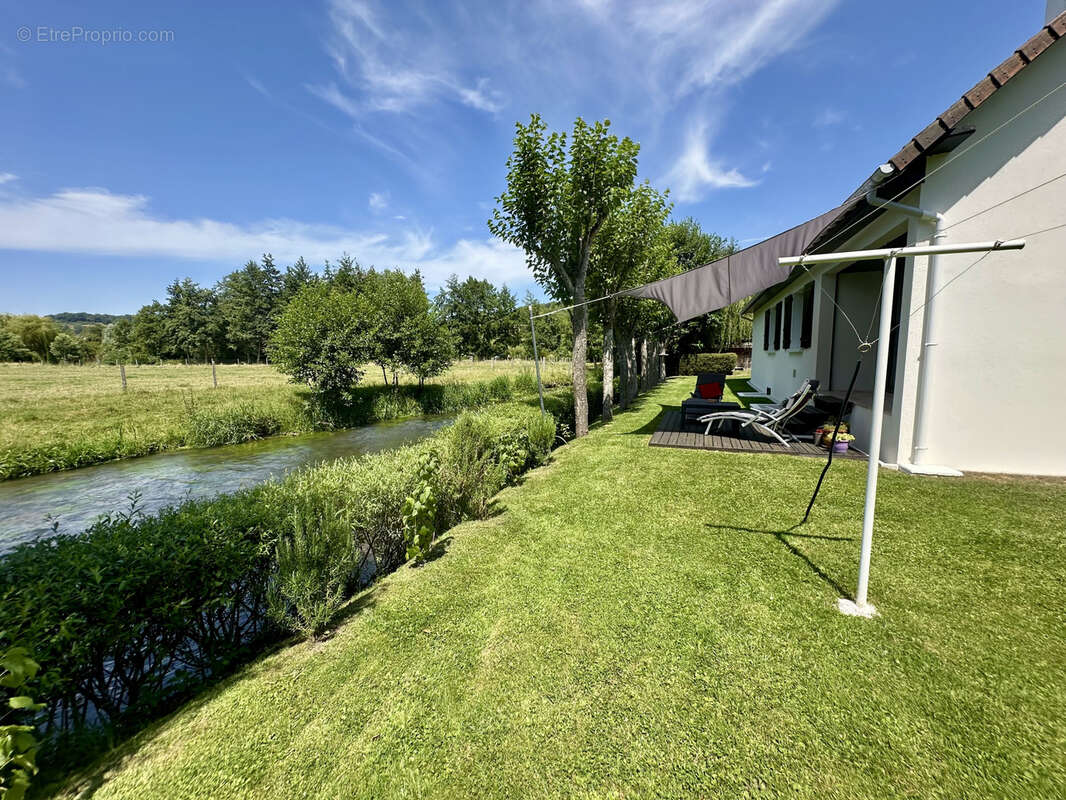 Belle maison familiale de 185 m2   Un véritable havre de paix en bord de rivière - photo 23