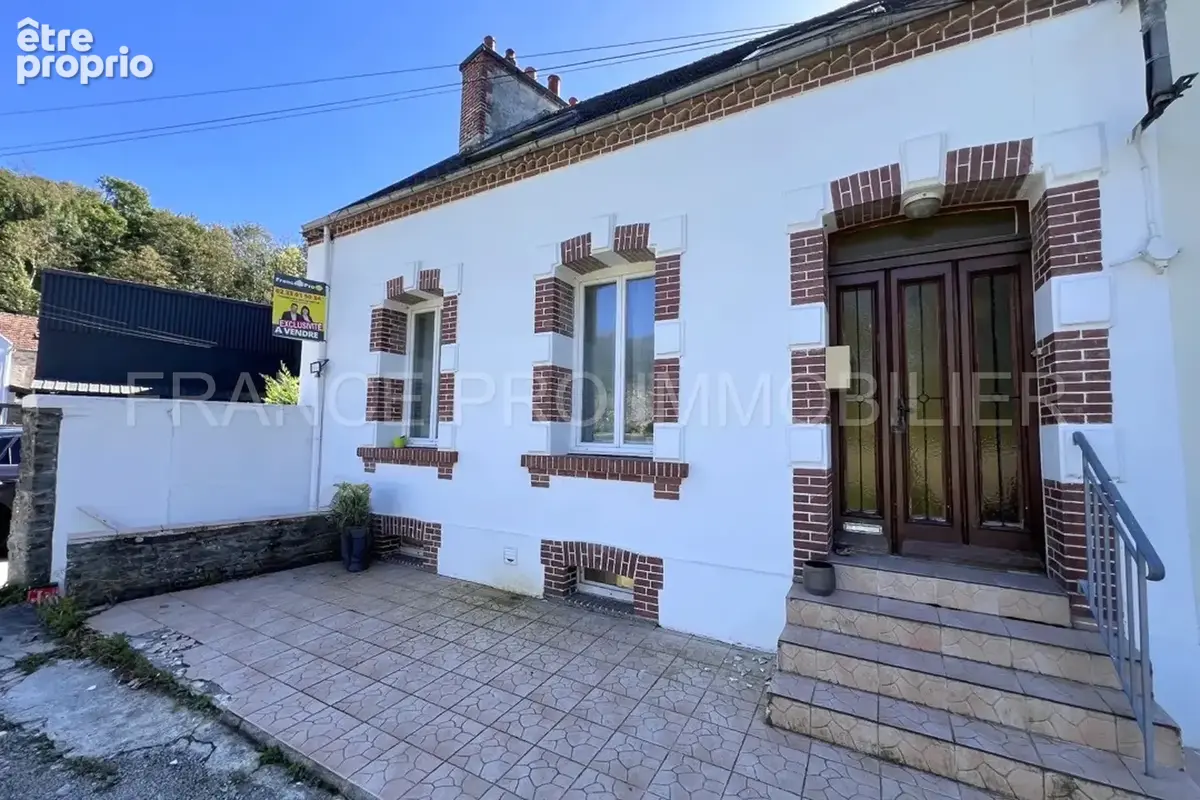 Maison à rénover de 102 m2 avec 4 chambres et jardin - photo 2