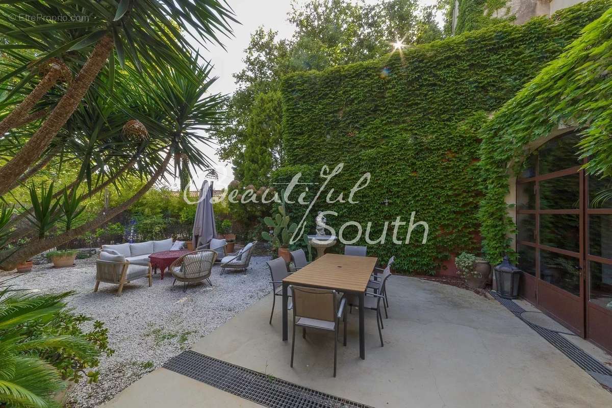 Sublime propriete, maison de maitre + gites, domaine de 11 hectares, narbonne - photo 28