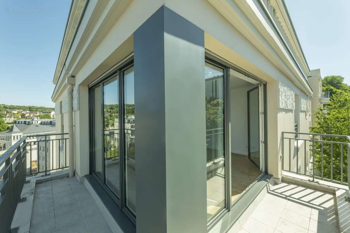 Appartement à CHAVILLE