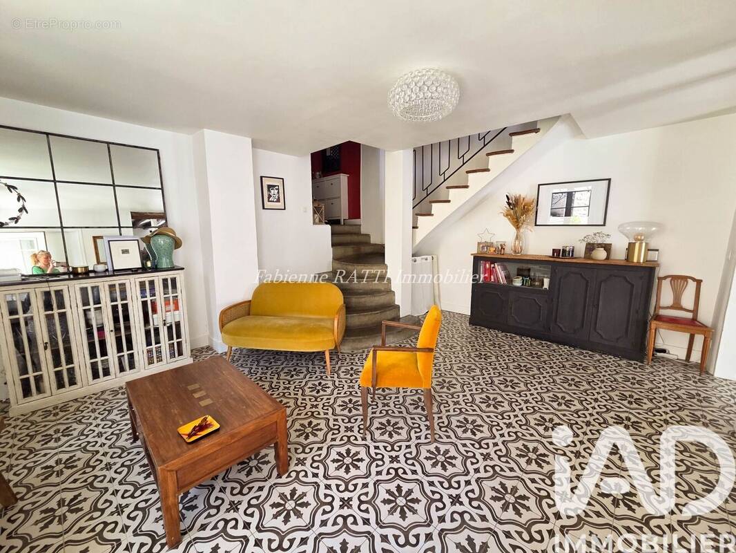 Photo 1 - Maison à CARRIERES-SUR-SEINE