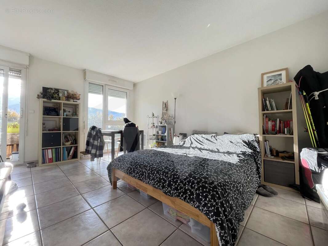 Appartement à MEYLAN