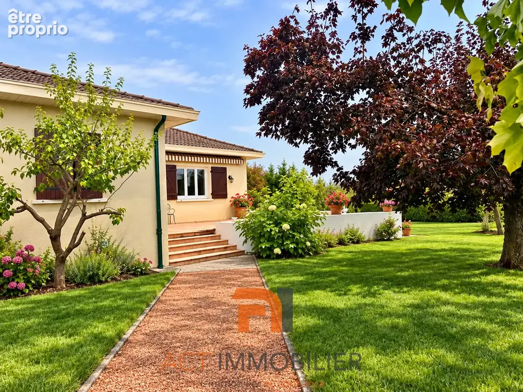 St germain nuelles proche l'arbresle villa 120 m2 4ch, terrasse, jardin, sauna - photo 1