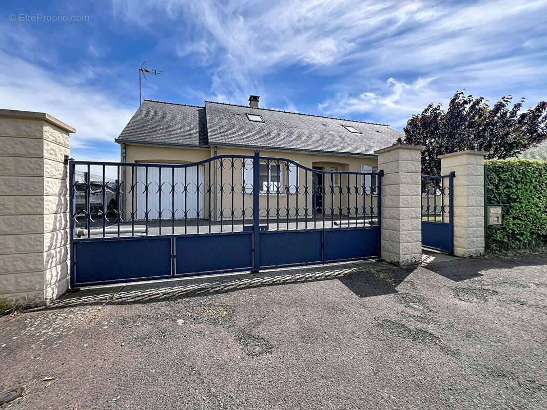 Maison à VIVY
