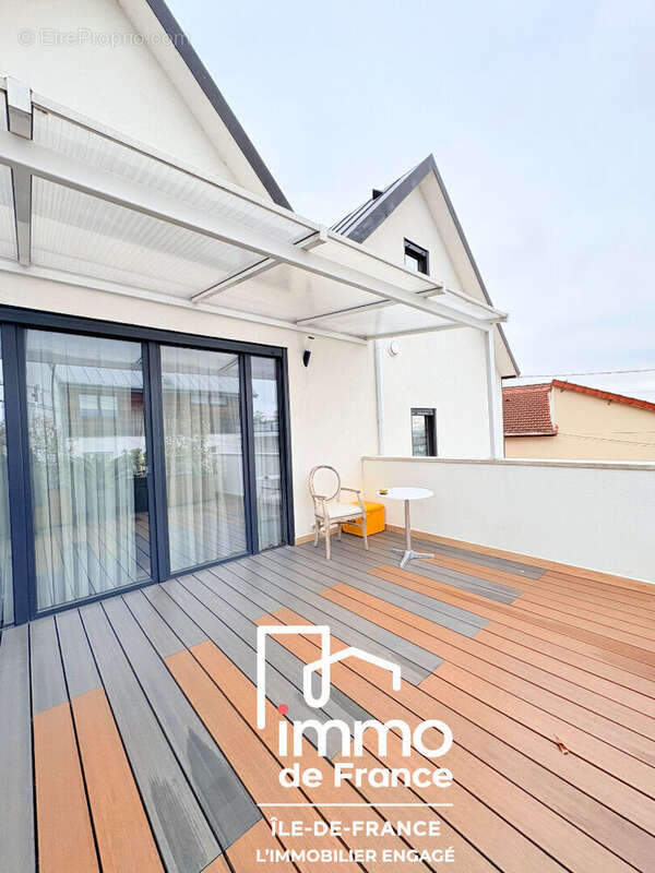 Maison 5 pièces d'environ 114 m² sur terrain de 267 m² avec garage et terrasses - photo 17