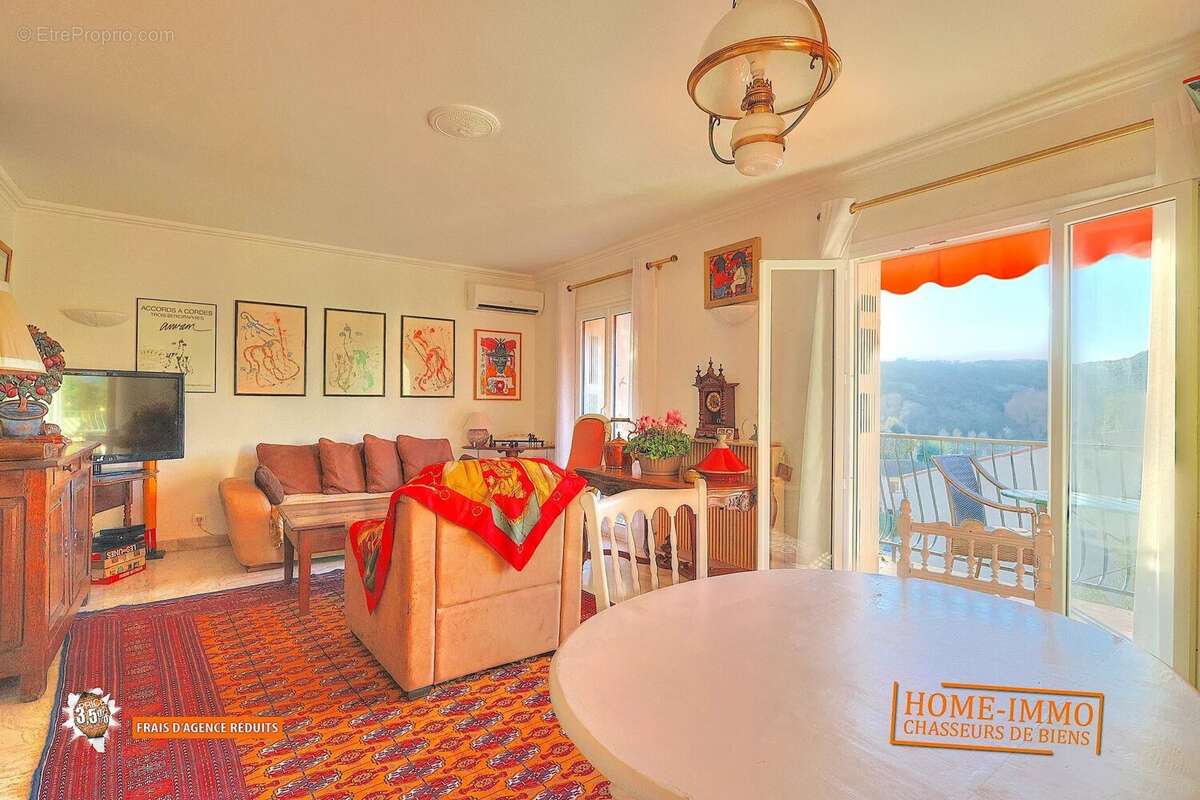 Appartement à VILLENEUVE-LOUBET