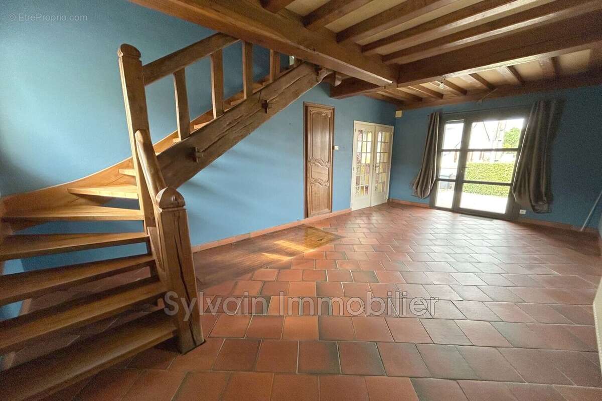 Maison 96 m² à Formerie  - photo 2