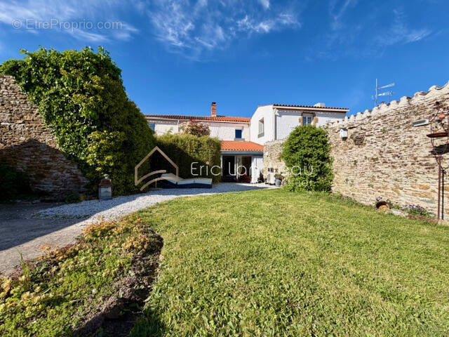 Maison à TALMONT-SAINT-HILAIRE