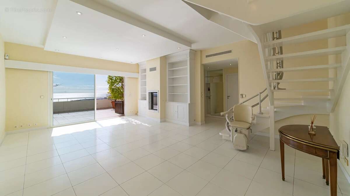 Appartement à MENTON