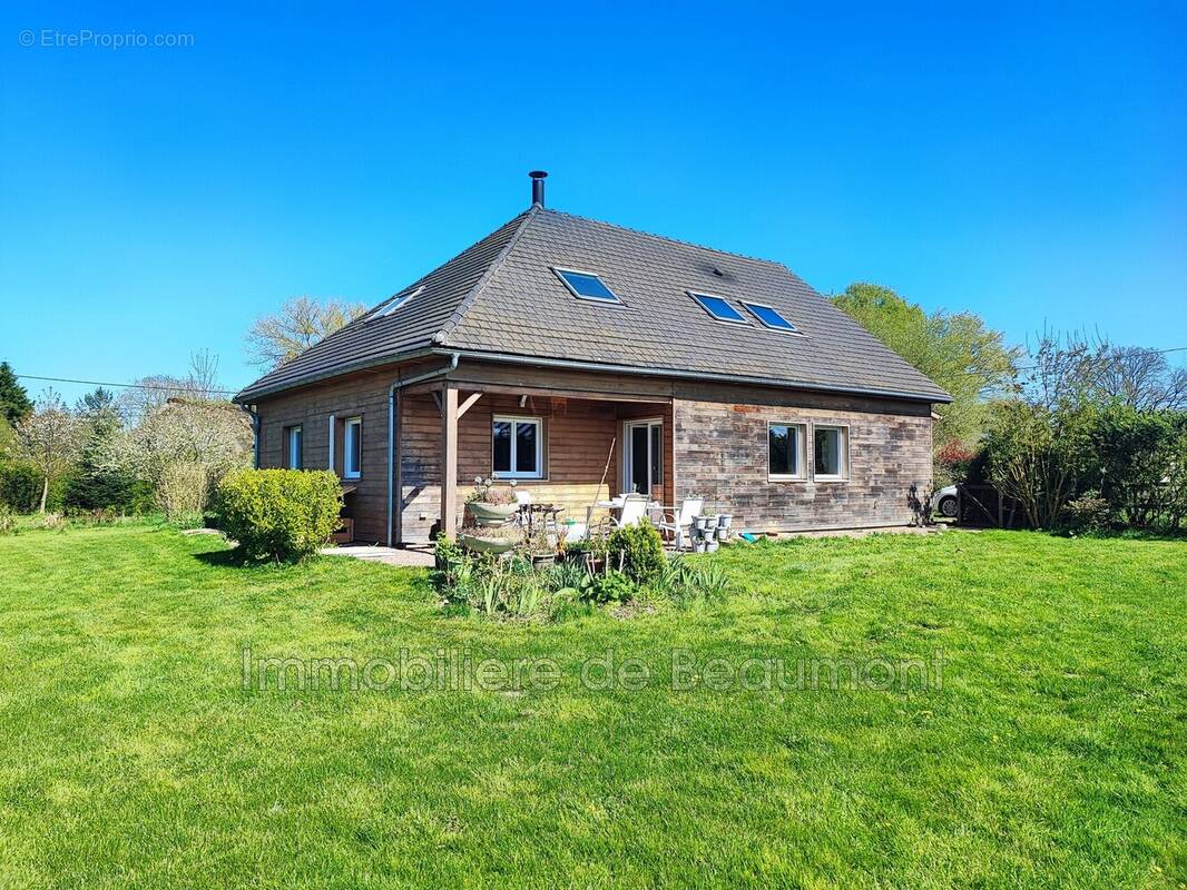Maison à BEAUMESNIL