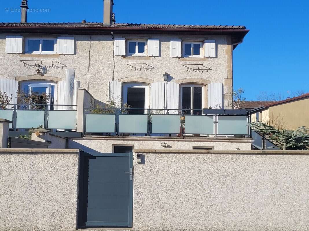 Maison à SAINT-LAURENT-D&#039;AGNY