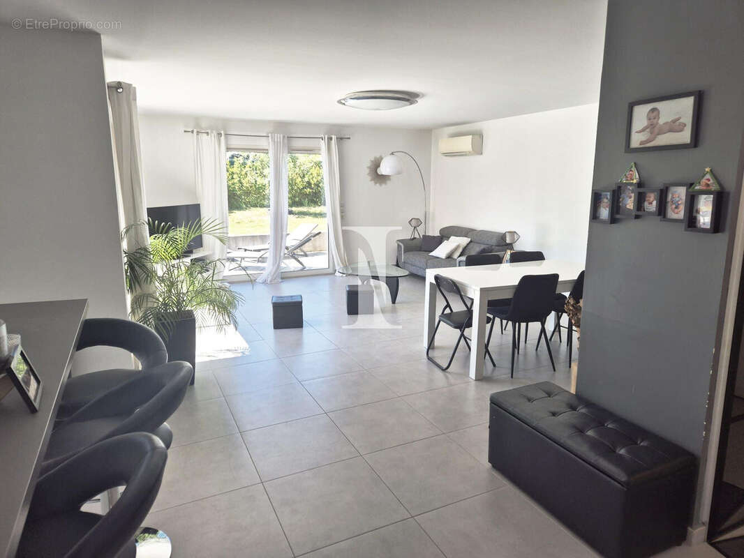 Maison à PUGET-SUR-ARGENS