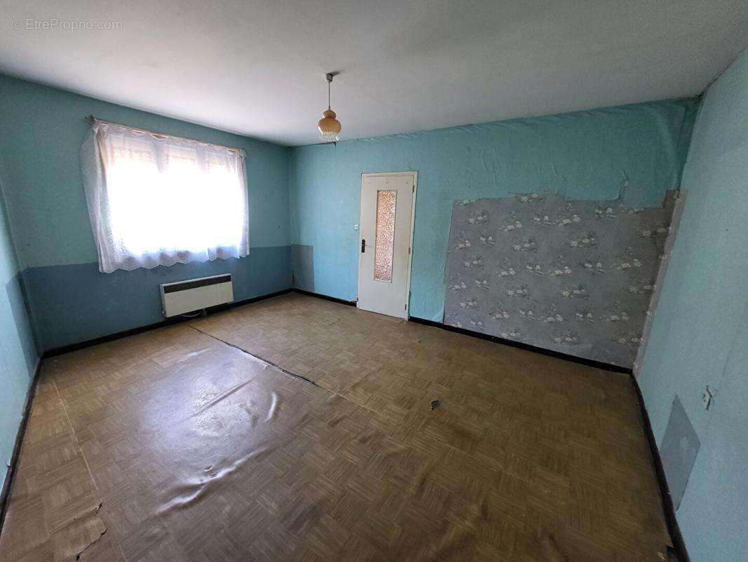 Maison à BEAURAINVILLE