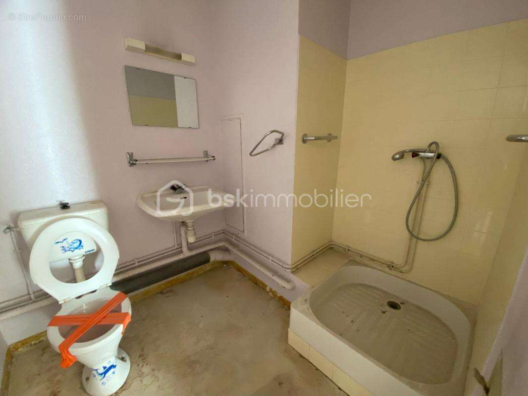 SAINT-CHRISTOL ((84) - Créez votre T3 sur mesure ! Plateau sous forme d'appartement de 103 m² env. situé au 1er étage avec ascen - photo 15