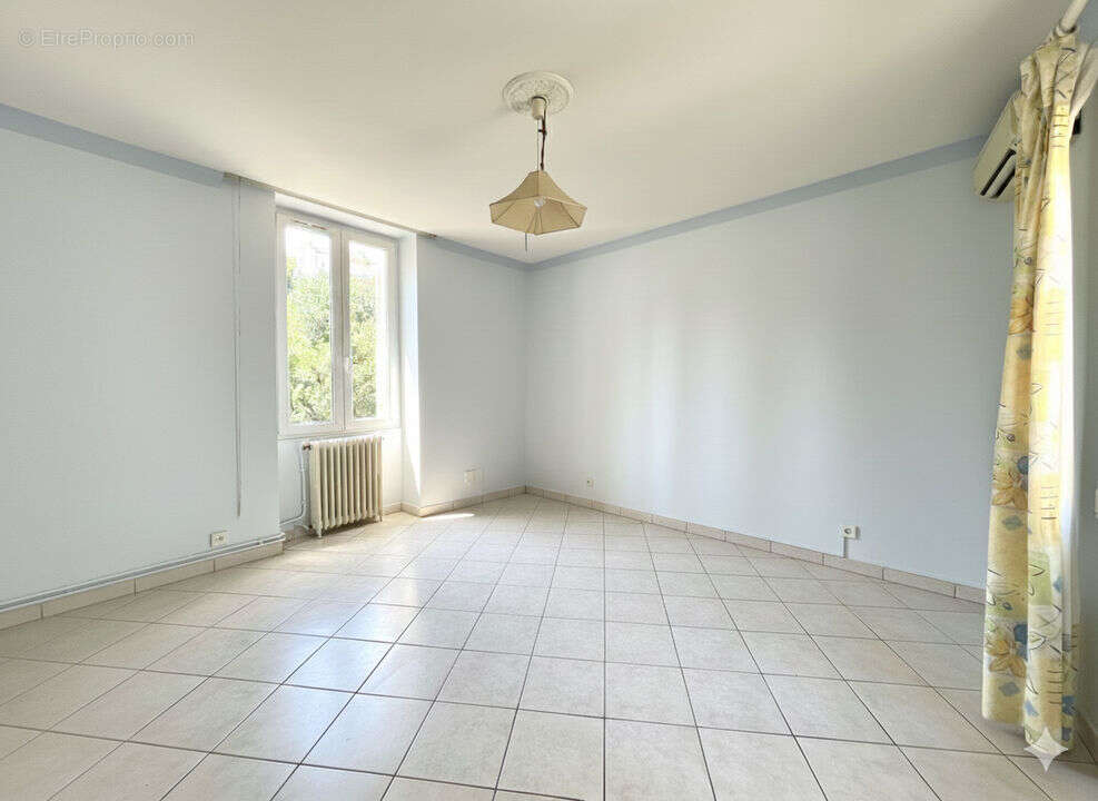 Maison à MARSEILLE-4E