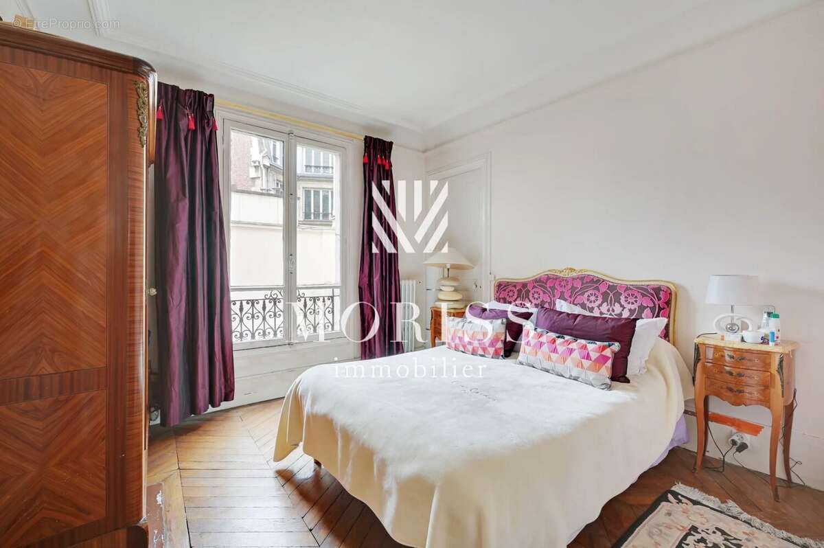 Appartement à PARIS-10E