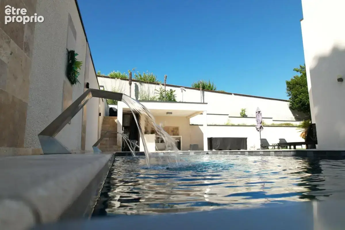 Villa d'exception - 2 suites parentales - 5 chambres - Hamman - Piscine - Garage double Vue panoramique - photo 3