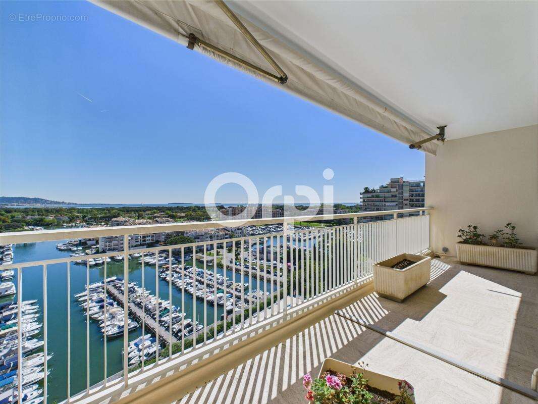 Appartement à MANDELIEU-LA-NAPOULE