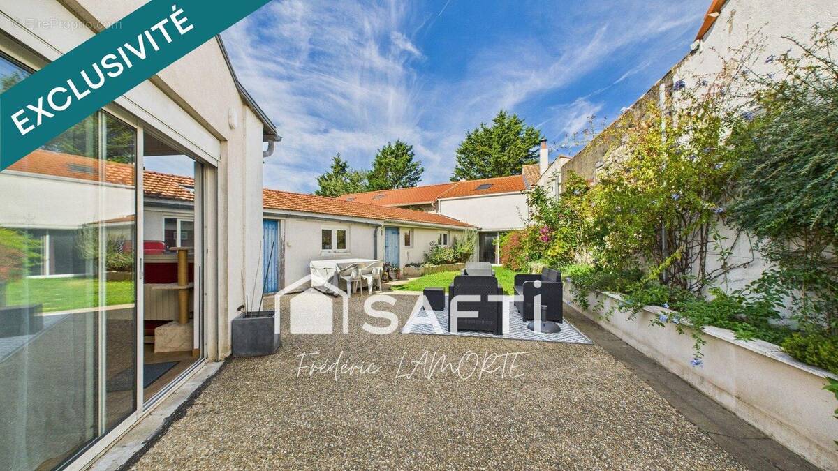 Photo 1 - Maison à LA ROCHELLE