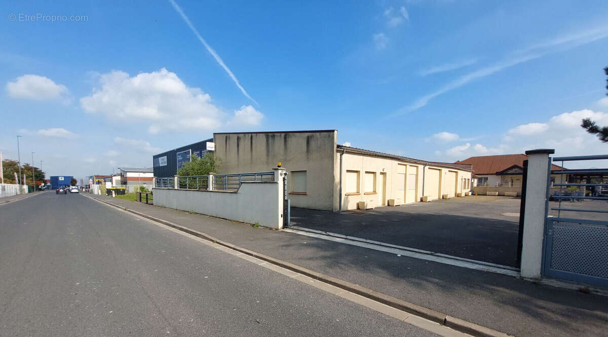 Commerce à CORMONTREUIL