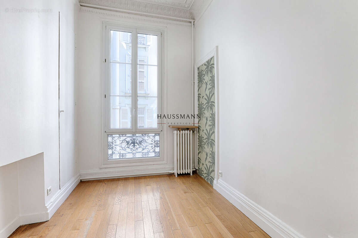 Appartement à PARIS-9E