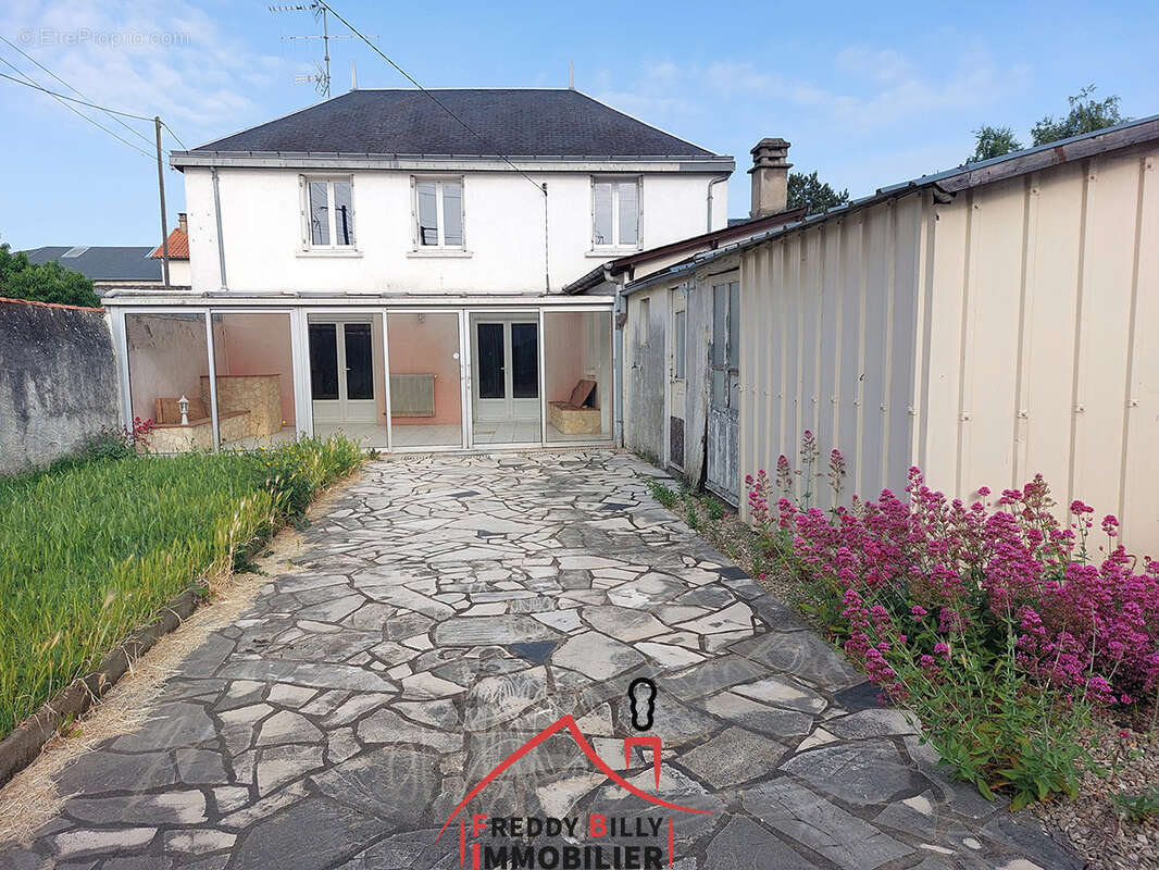 Maison à THOUARS