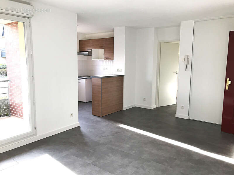 Dpt Nord (59), à vendre CAMBRAI appartement T2 - 43 m² - RDC - photo 3