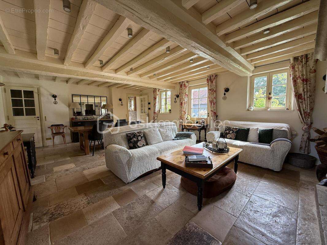 Maison à PONT-L&#039;EVEQUE