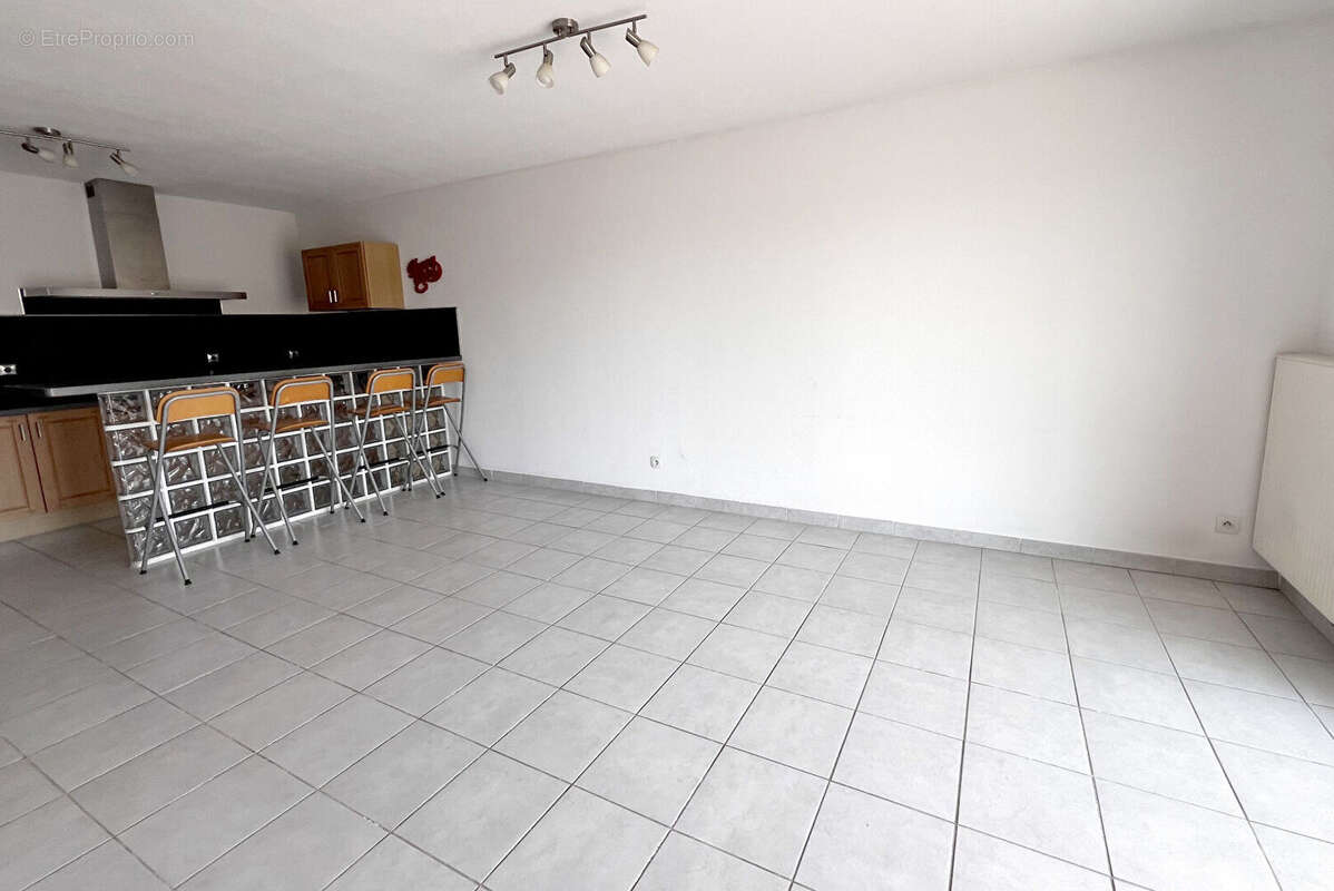 Appartement à SALON-DE-PROVENCE