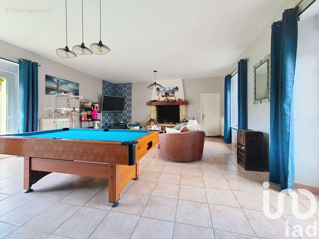 Maison 340 m² à Lithaire  - photo 2