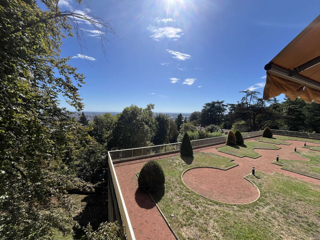 Appartement à SAINTE-FOY-LES-LYON