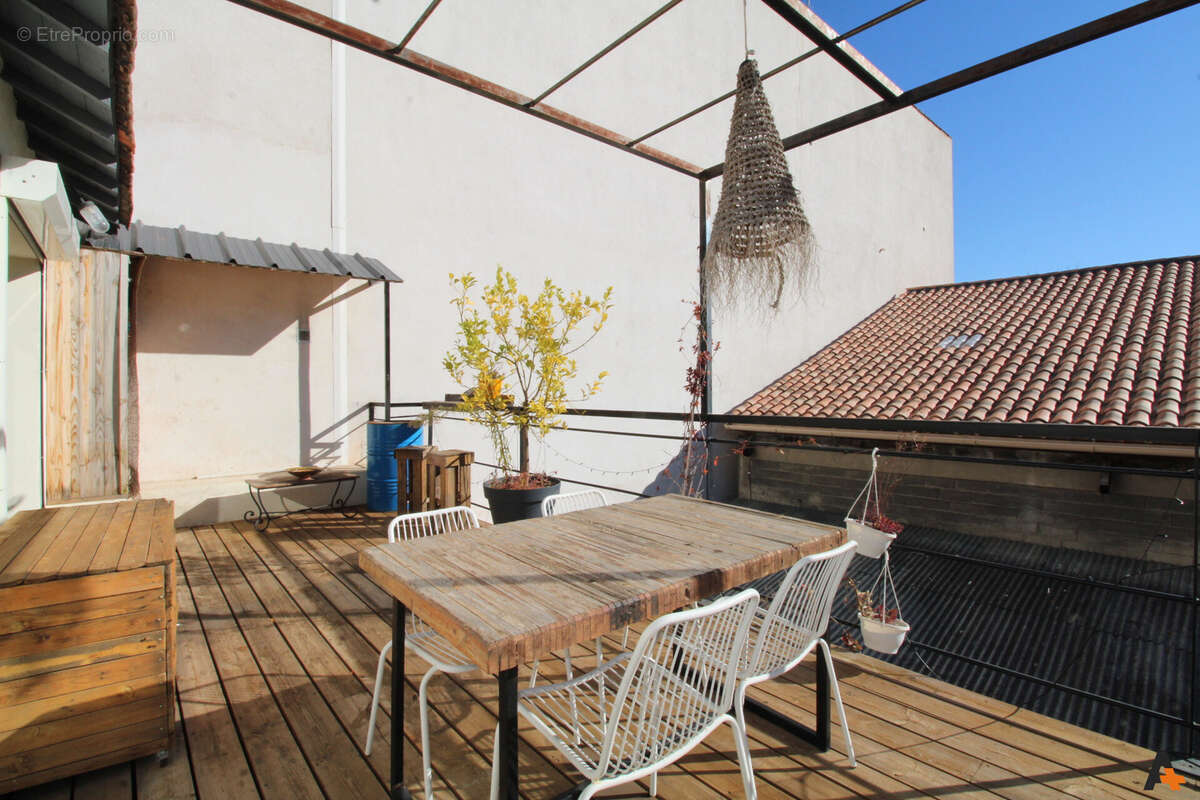 Appartement à MARSEILLE-8E