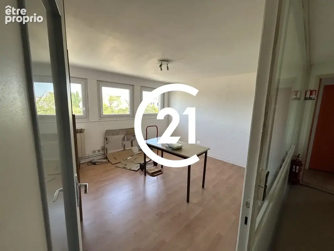 Commerce 740 m² à Valence  - photo 6