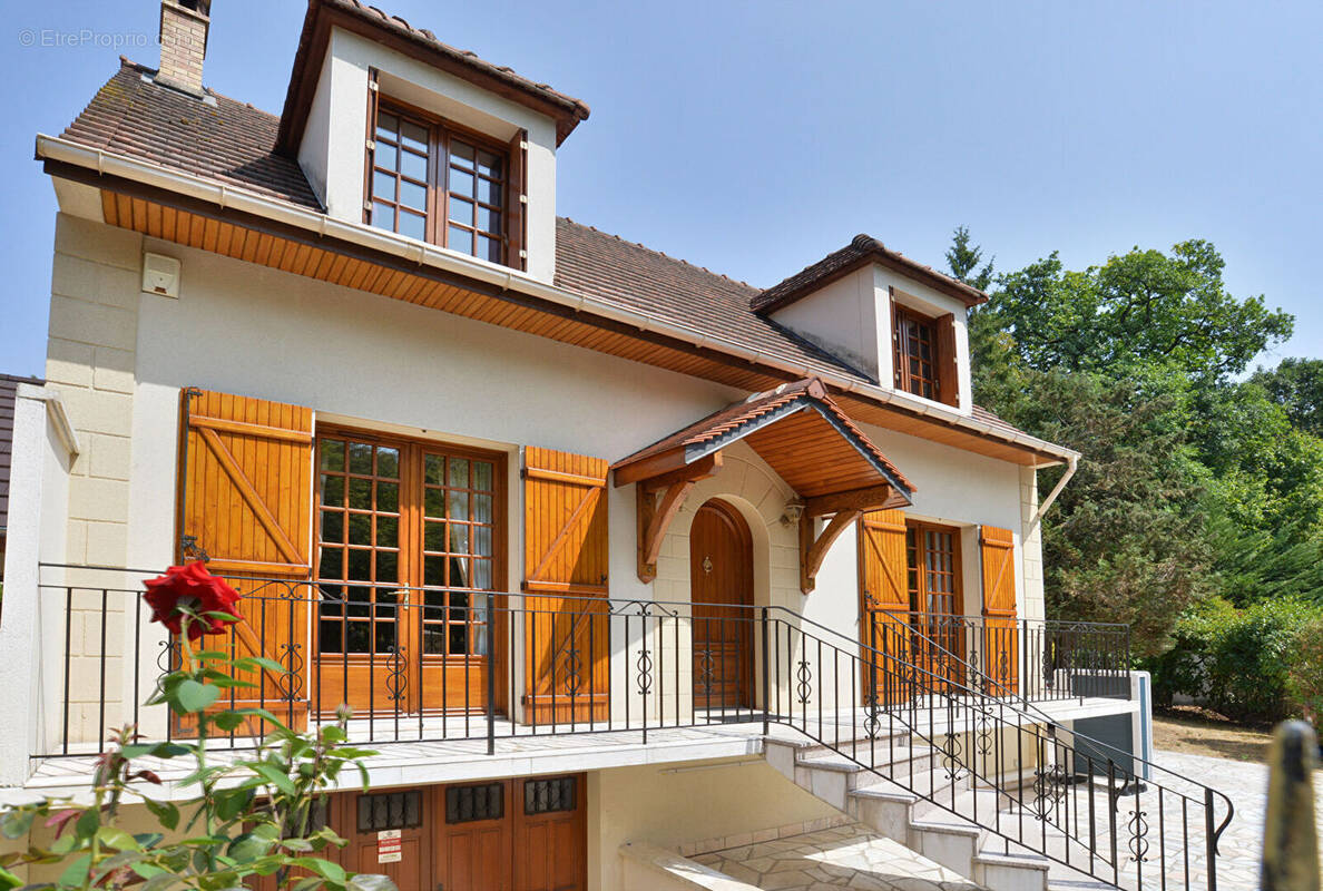 Maison à MONTGERON