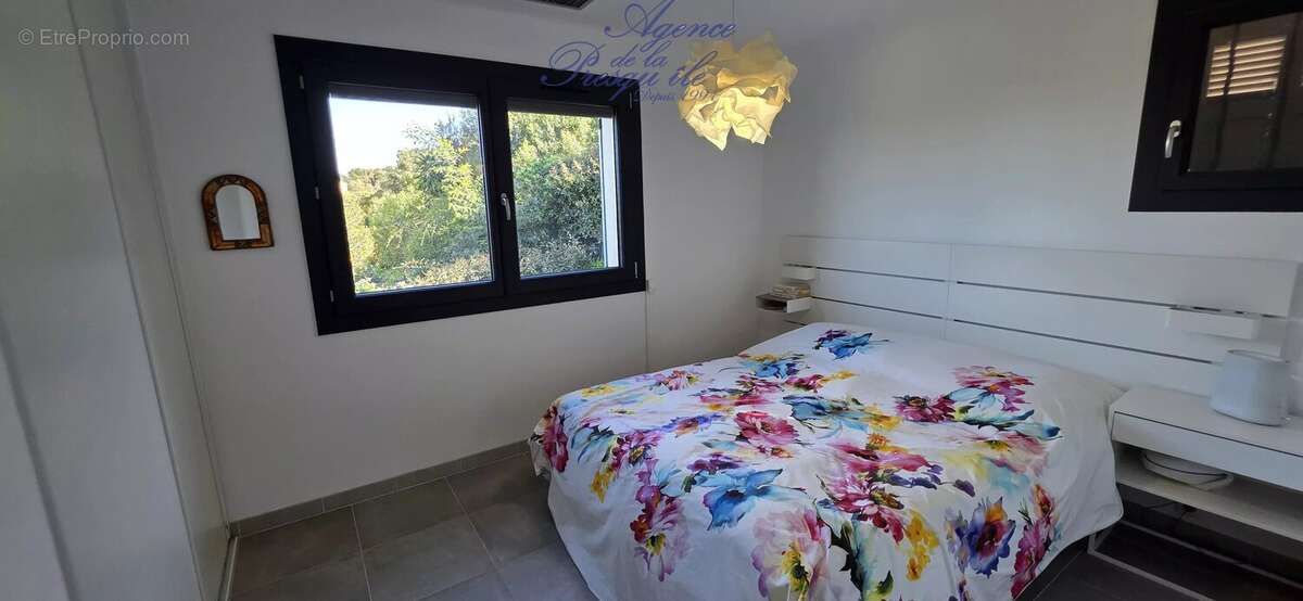 Maison à HYERES