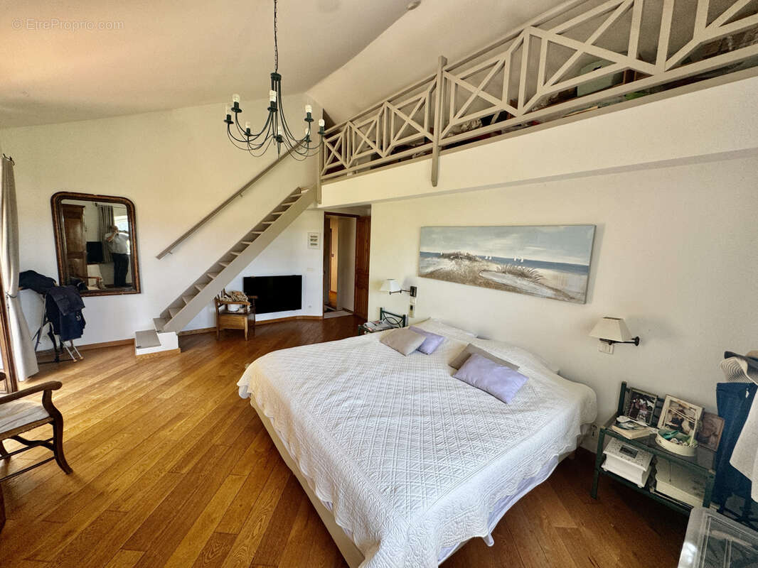 Maison à PIOLENC