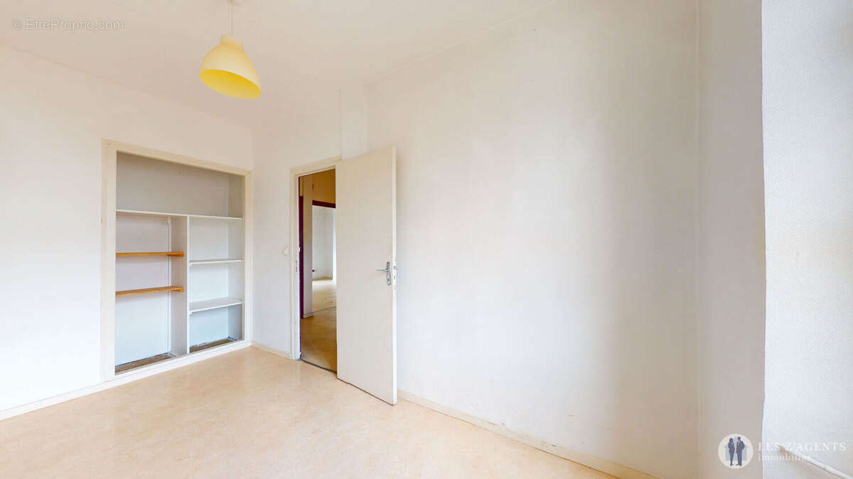 T3 secteur berriat traversant - photo 6