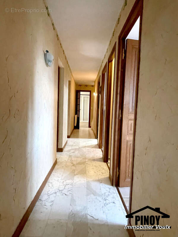 Maison à VILLEMARECHAL