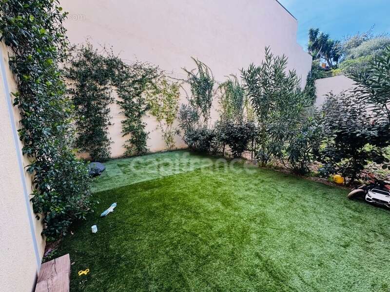 Appartement à COGOLIN