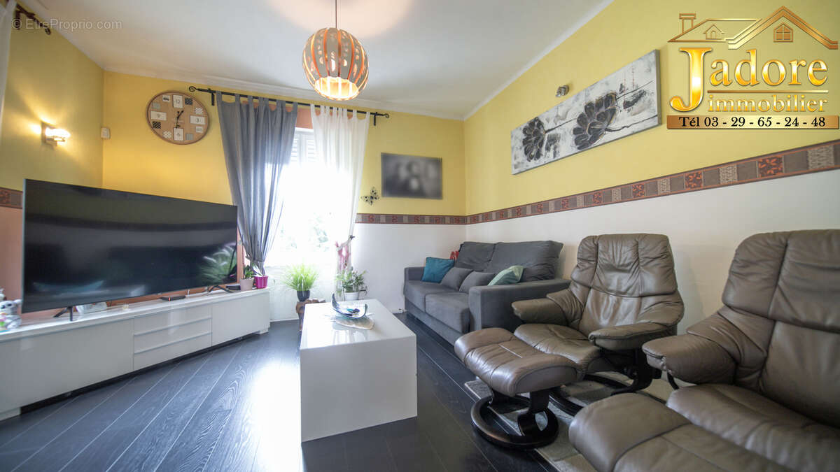 Maison à NEUVILLERS-SUR-FAVE